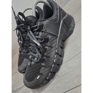 Nike Free Metcon 5 Women's Size 7  Triple Black Training Shoes DV3950-004